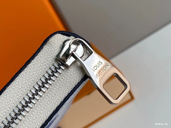 LOUIS WALLET ZIPPY VUITTON 0821